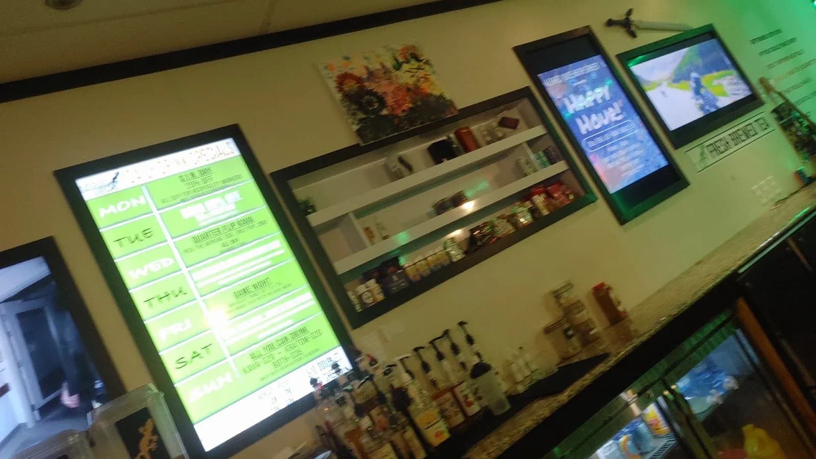 Inside or outside N7 Nitro Kava Bar 66th Street