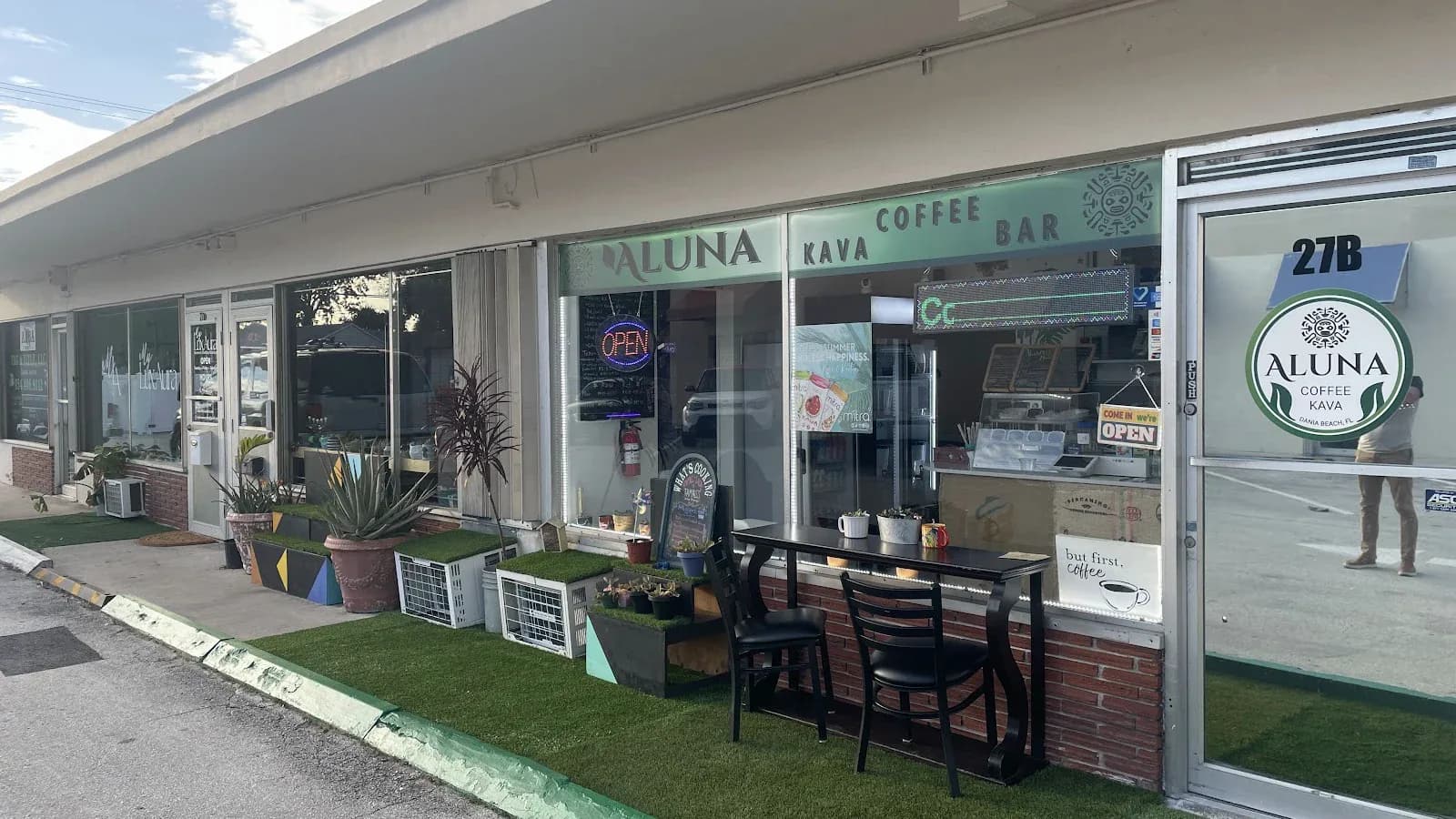 Inside or outside Aluna Coffee, Kava and Market