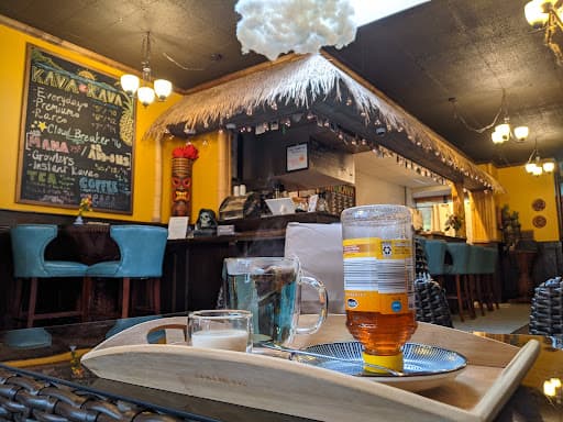 Inside or outside Kava Kasa