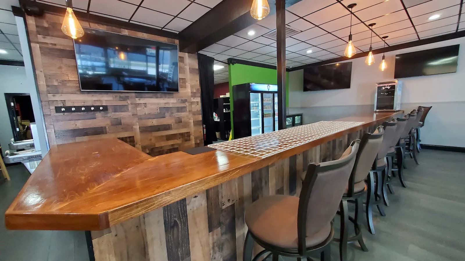 Inside or outside N7 Nitro Kava Bar US 19 Clearwater