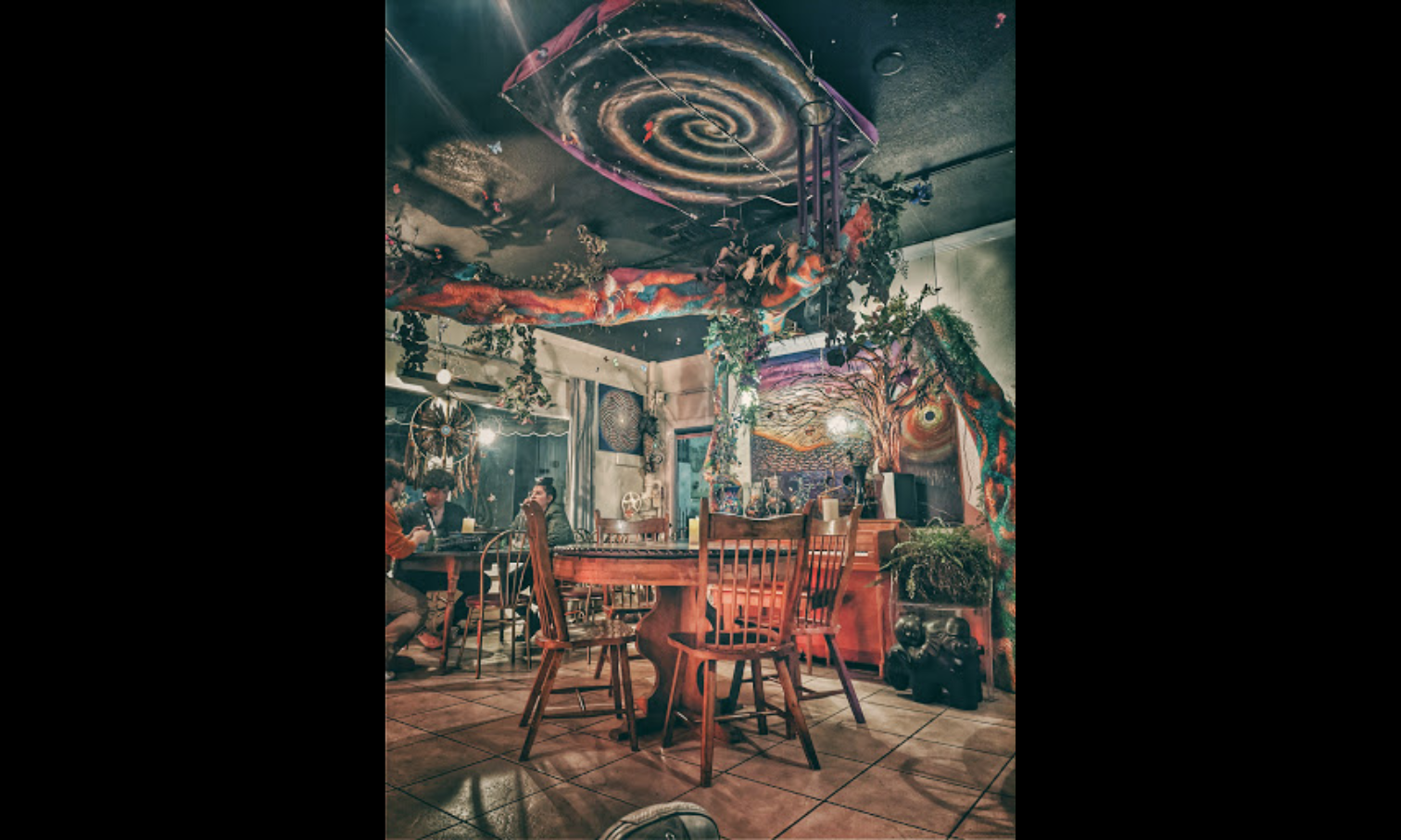 Mystic Water Kava Bar Huntington Beach Interior