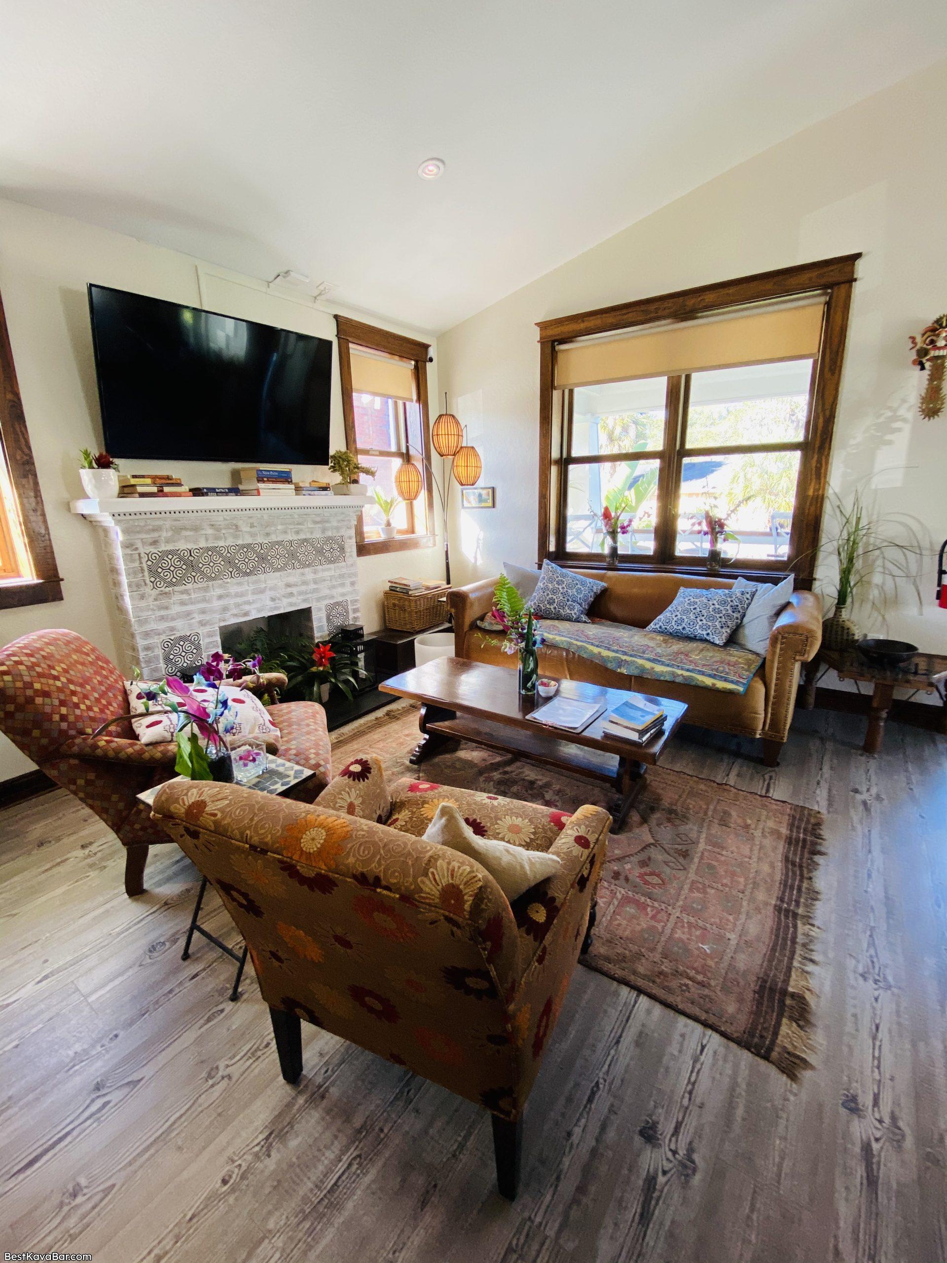 Bula Kavananda Kava Bar & Coffee House seating